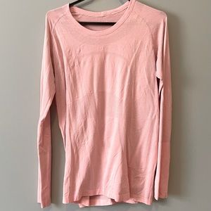 Lululemon swiftly top